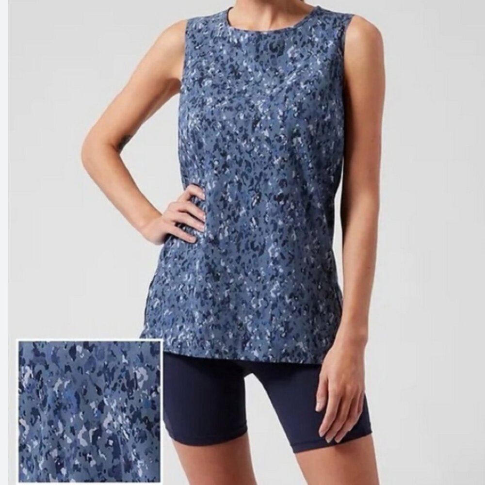 Athleta Refined Zephyr Tank, Blue Pattern, Size L